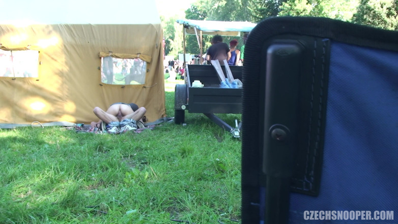 Czech Snooper: Tcheca Snooper 6: Festival Scandal - Duas mulheres gostosas fazem um show...