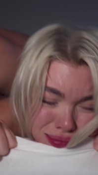 Aggressive Hard Sex with Gorgeous Vixen Model