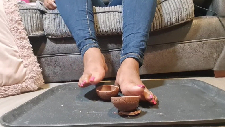 Simp to my ebony feet: piedi di cioccolato