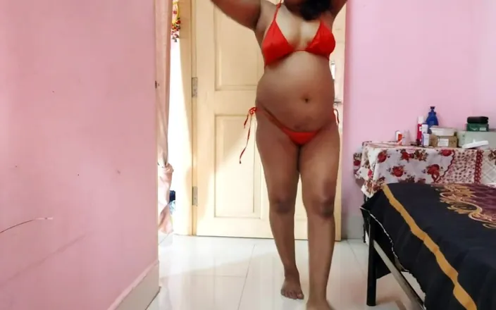 Sonam Official: Indian Housewife Sexy Show 10