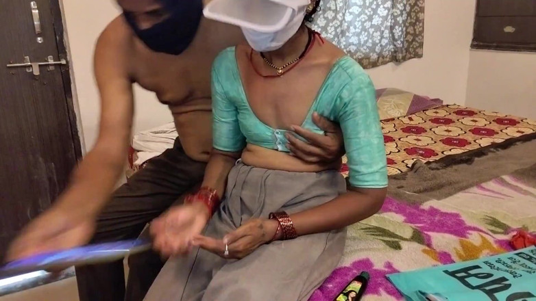 Rupali: 夫は妻に油を残した