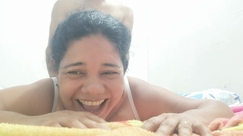 Valkyrie and Luigy Couple: Fidanzata che vuole scopare duro in lingerie bianca