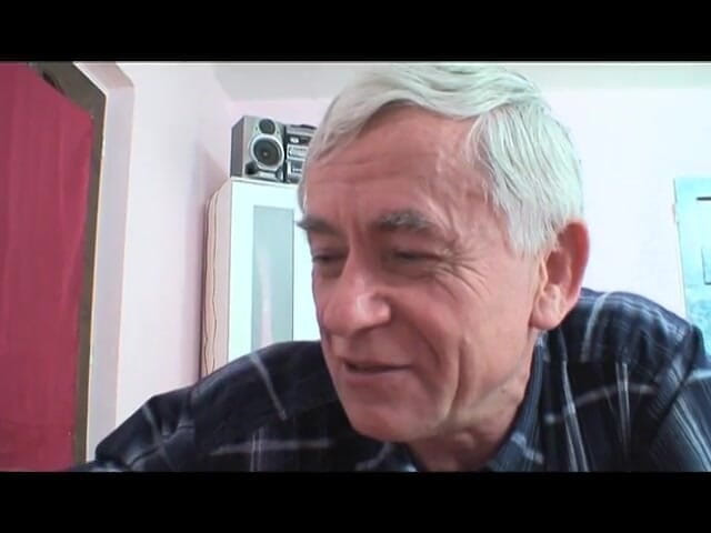 My porn family: Edepsiz üvey anne genç kızını gözetliyor