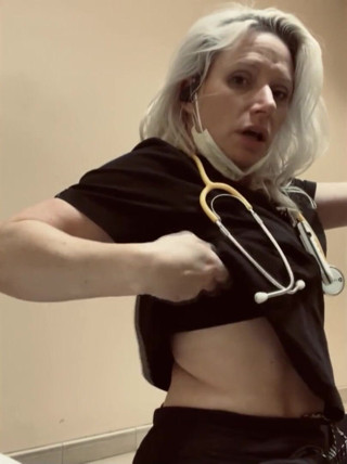 Porno angels: E timpul pentru verificarea ta cu Abbi Rhodes în rolul principal