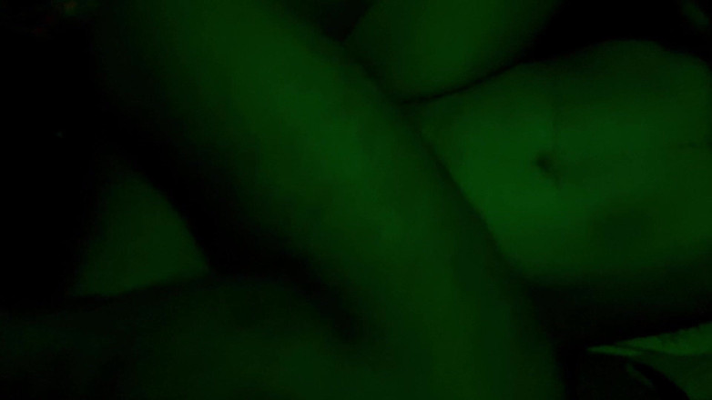 Aliasha12: Paroháč manžel nahrává video, jak si manželka užívá tvrdý sex...