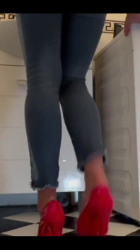 High Heels and Play with Pee