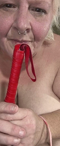 Frustato su quel grosso culone nel culo schizzo di sborra