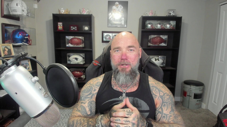 Raw and Uncensored with Masculine Jason: 남자들이 인정하지 않는 것들