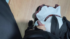Purple sex: Pracovní kolega mě pozval do jeho penzionu a ukázalo se, že...