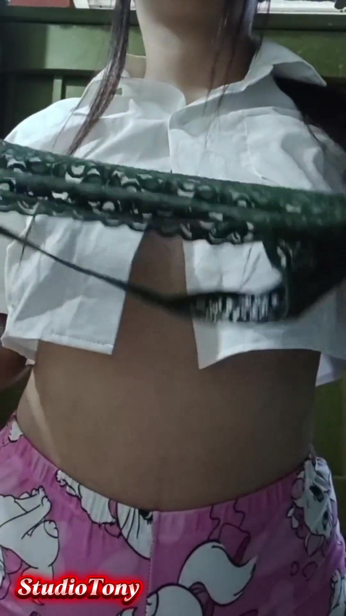 Yuli and tony: Відома інфлюенсерка Юліт Гомес показує свою гарячу вагіну