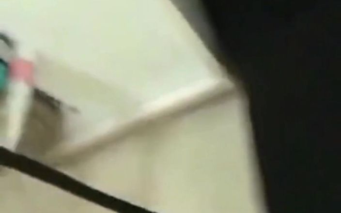 Real homemade BBW BBC porn: छड़ी वाइब्रेटर के साथ मेरी चूत के अंकुर को उत्तेजित करना तीव्र चरमसुख ले रहा है