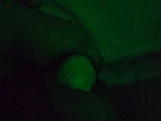 Evalily: Il mio primo video di masturbazione a luce verde
