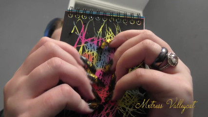 Mxtress Valleycat: Gold foil nails scratching ASMR