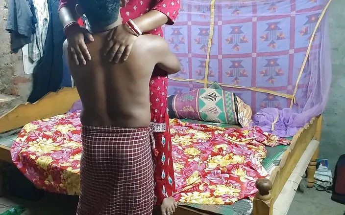 Priyanka xxx: Kissed and Fucked Aunty's Pussy Naked.