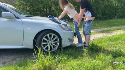 Dvabitch: Amateur teen wurde draußen gefickt