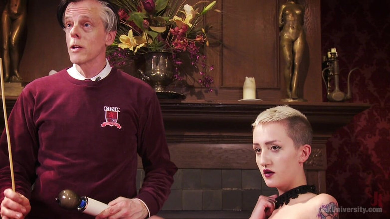 Kink University: Menjajakan sensual sampai sadis