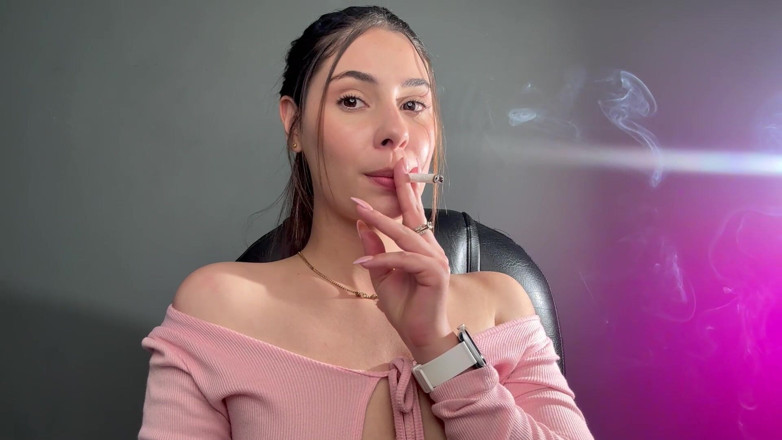 alejakink: Smoke Look and Desire