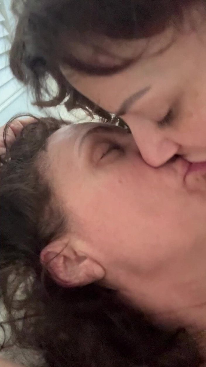 SavvyStar: Mornings in Paradise with Stepmom