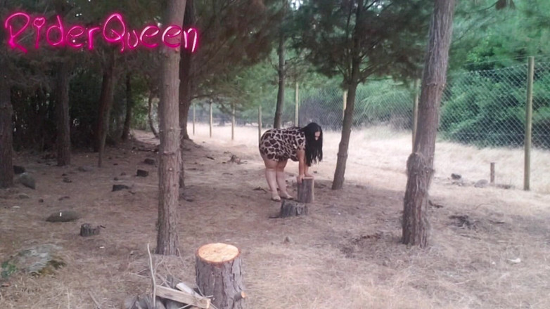 Riderqueen BBW Step Mom Latina Ebony: Recoping Woods mama vitregă sexy în aer liber