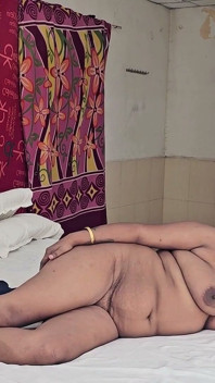 Tante seksi india lagi asik sama nokar