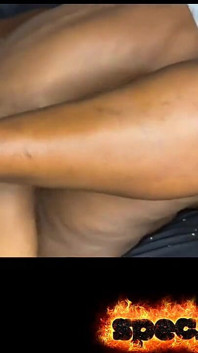 Ölige massage wird zu tiefer muschi-penetration &heißer selbstfingern