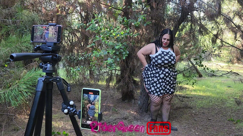 Riderqueen BBW Step Mom Latina Ebony: Reiterqueen allein, Draußen, Videos für fans