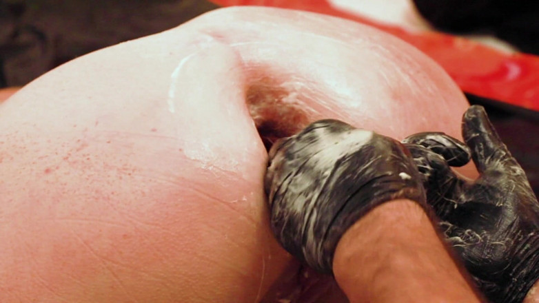 Marcus Pollack: Anal fisting the best way for squirt
