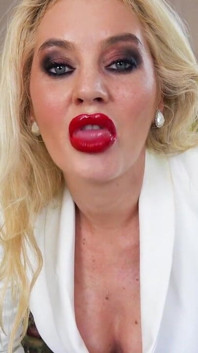 Kiss Cam