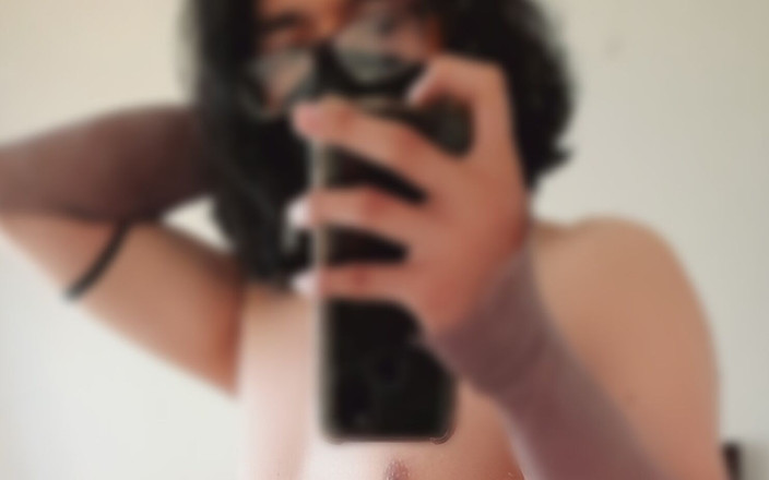 TrapyAle: Trapyale femboy pamer pantat imut