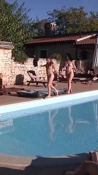 Two Horny Babes Fuck 3 Guys at the Pool When the Sun Sets