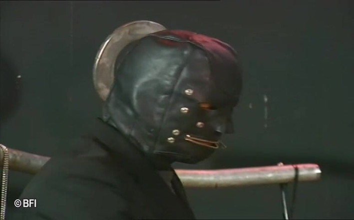 House of lords and mistresses in the spanking zone: Escravos profanados