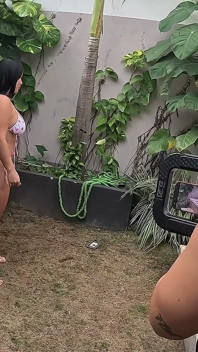 Nos Bastidores: Passo a Tarde Com O Melhor Amigo Do Meu Namorado Na Jacuzzi, Enquanto Pego O Pau Enorme Dele