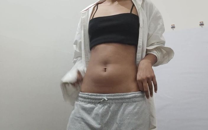 desigirl93: Indiana menina se masturba com cenoura Deshi sexo vídeo