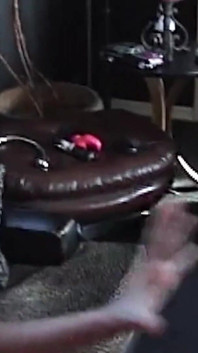 Napalona lesbijska brunetka sprawia, że nieśmiała ruda z kobietą po raz pierwszy