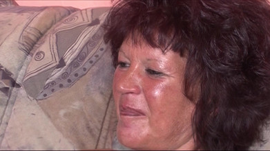 MUSCHI PORNOS: Une MILF Blonde Mature Se Fait