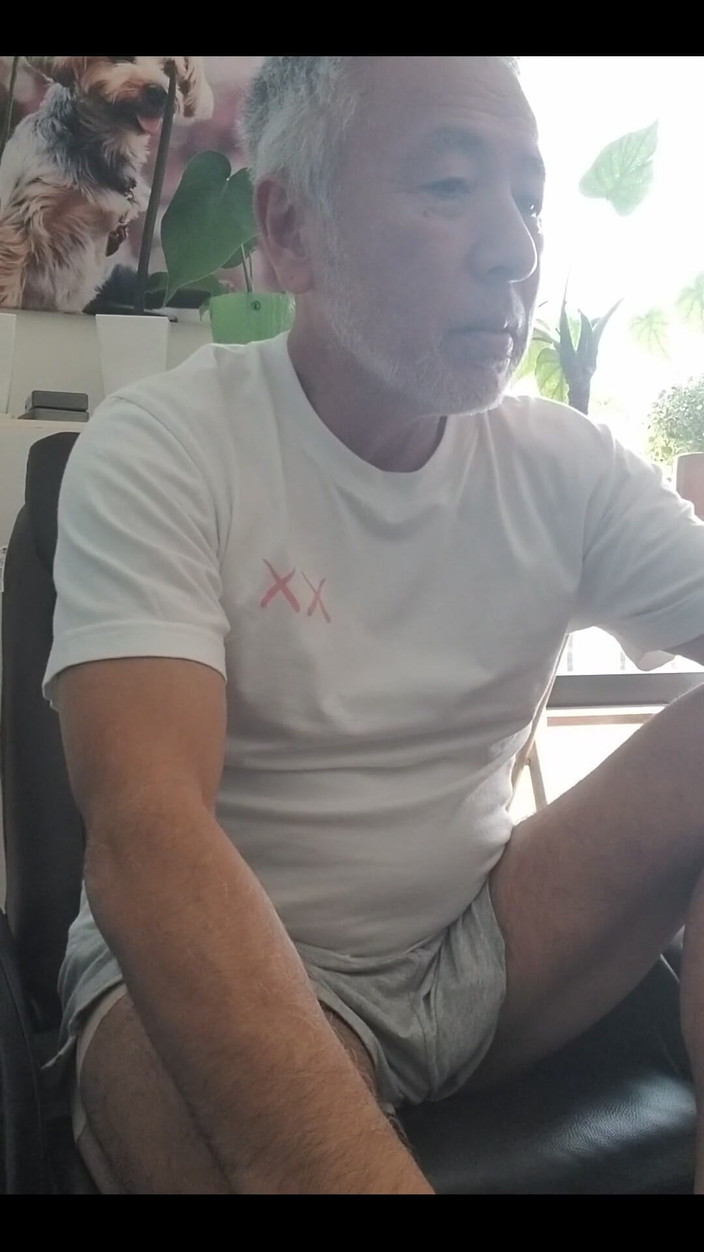 Japanese daddy: 別の角度