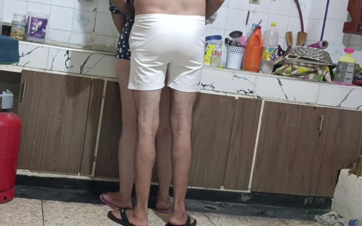 BBW LATINA: Tôi vào nhà bếp để đụ chị kế của tôi rất đẹp làm...