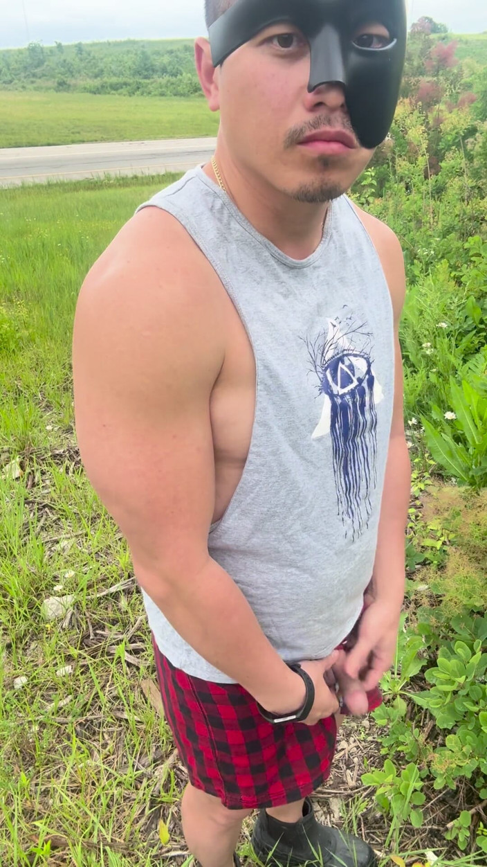 Barenakedmuscles: Muscular Asian Hunk Strips and Flexes Naked by the Highway...