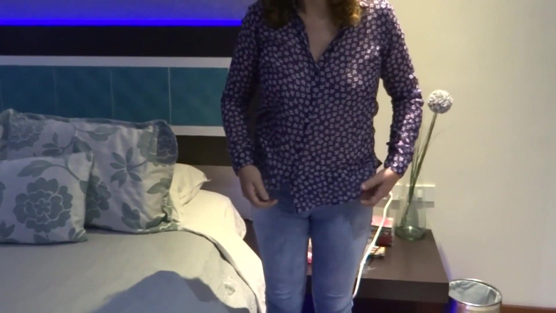 Ardientes69: 58letá latina macecha má sex se svým šéfem v motelu -část 1