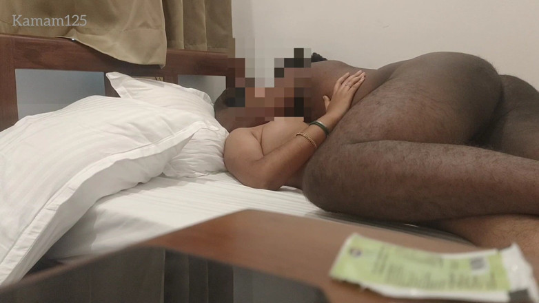 Kamaveriyan: Tamil Couples Romance Hard Fuck Oyo Room