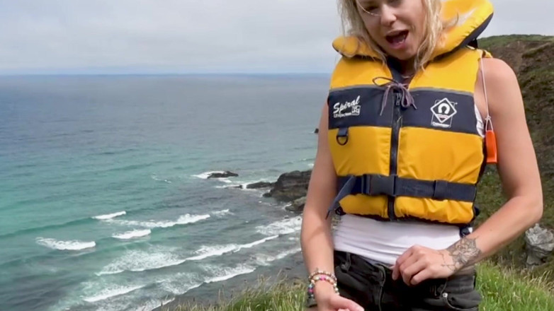 UKCuteGirl Lucy Lauren: Camisa de vida - instrucciones de paja y borde se burlan...
