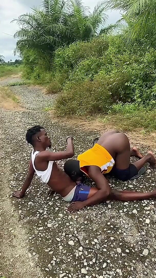 BLACKSHOOTERR: Je Baise Ma Copine Pulpeuse Dans La Nature
