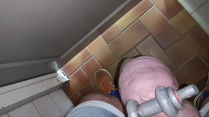 Monster_Meat_: Melancap di tandas awam bahagian 2