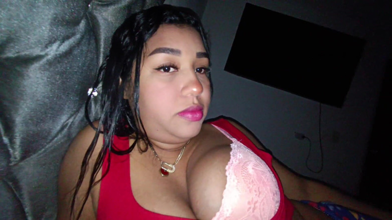 Pikaa6: Me encanta que me follen muy duro por el culo