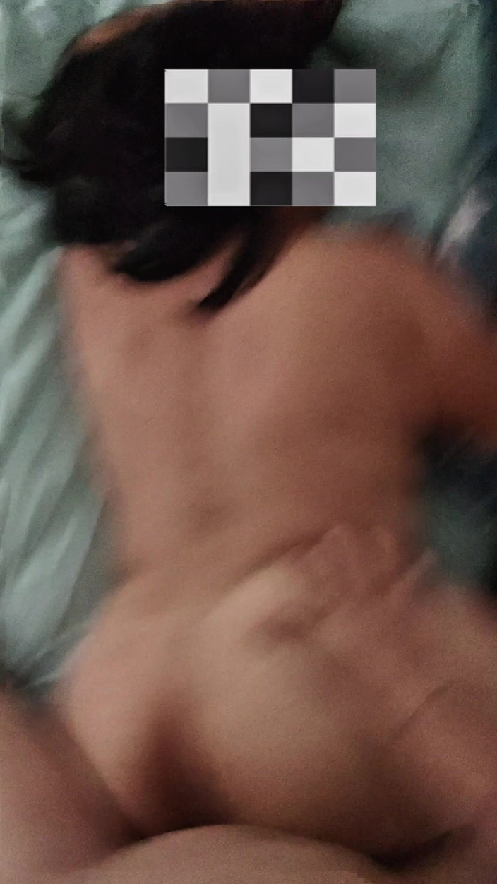 AnubisWolf97: То, что началось в ванной, закончилось в постели