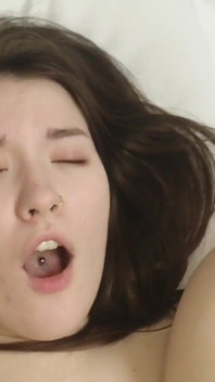 Meu primeiro anal duro louco - vídeo em primeira pessoa Waldemaria
