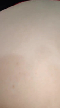 Sie isst nach dem analsex einen köstlichen popsicle, der mit meinem sperma hergestellt wird