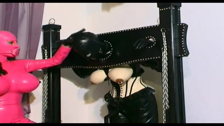 Absolute BDSM films - The original: İtaatkar köle ve sahibe için BDSM