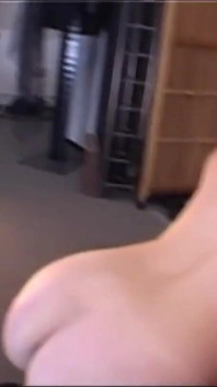 Sesi blowjob si rambut merah amatir liar