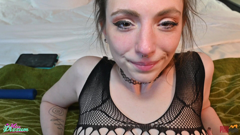 PNW Porn: Preñada y sigue follando a mi novia